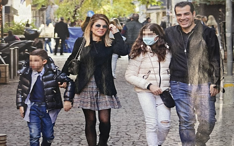 Η φωτογραφία με την βόλτα του Πλεύρη με την σύζυγο του είναι περσινή